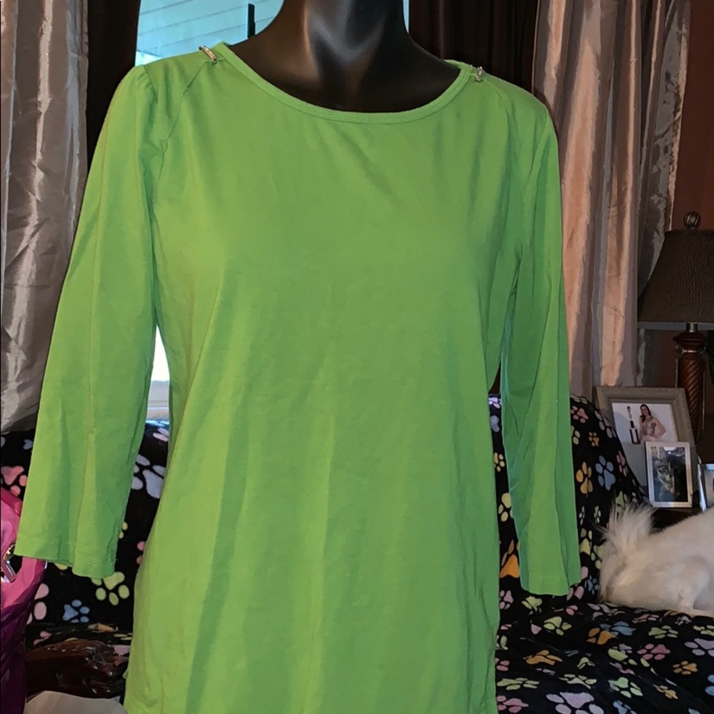 Michael kors medium 3/4” sleeves top green